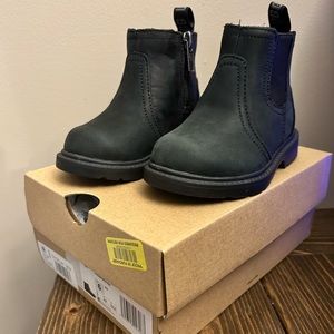 Toddler Black UGG boots size 6